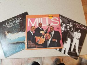 VinylShopUS - Mystery Box Vinyl Records Music Albums LPS Bulk Lot Randomly Chosen Vintage Original LPs with Sleeves Lot of 10